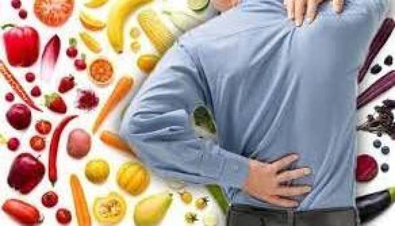 کدام مواد غذایی کمر درد را کاهش می‌دهند؟